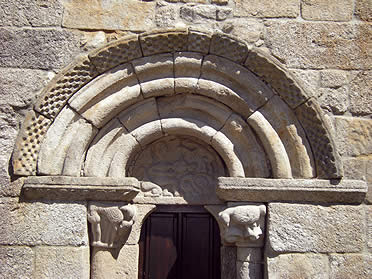Rom&aacute;nico en Chantada: Monasterio de San Miguel do Monte