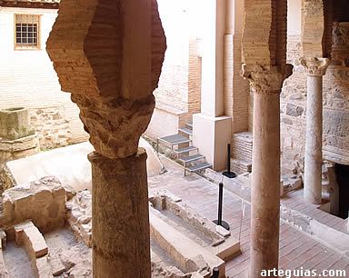 Restos del patio de abluciones