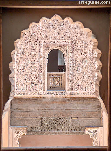 Vista desde el interior de una celda a trav&eacute;s de un ventanal