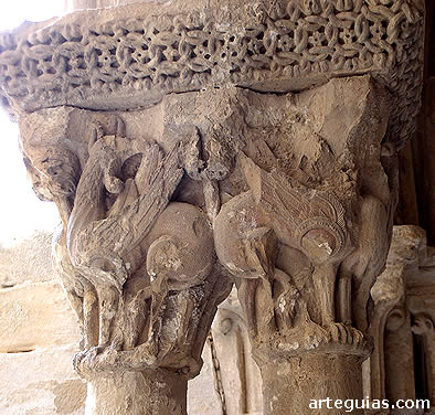 Capiteles del claustro