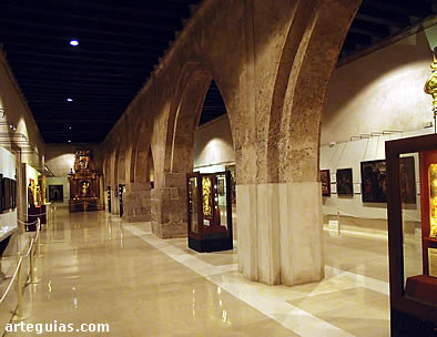 La cilla convertida en museo del monasterio