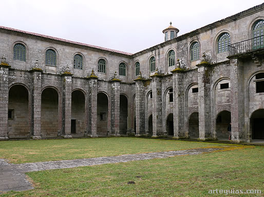 Claustro de los Pin&aacute;culos