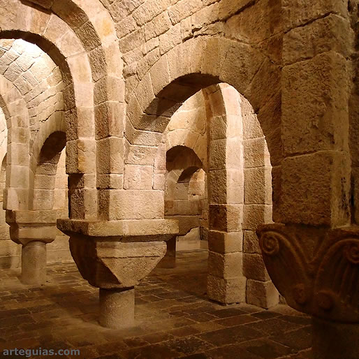 Cripta monástica del Monasterio de Leyre