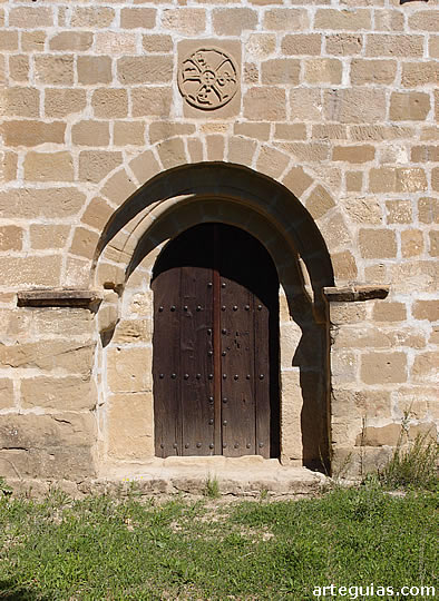 Puerta en el muro sur