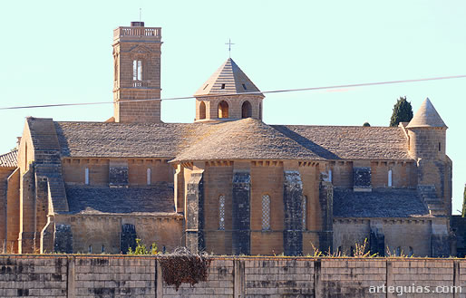 Exterior de la cabecera del Real Monasterio de Santa Mar&iacute;a de La Oliva