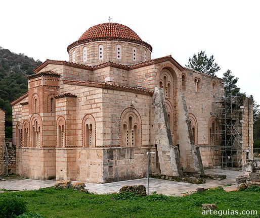 Vista desde el nordeste del Monasterio de Dafni, Atenas