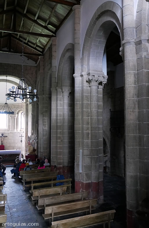 Arcos formeros sobre pilares prism&aacute;ticos con semicolumnas