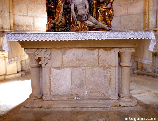 Mesa de altar rom&aacute;nica