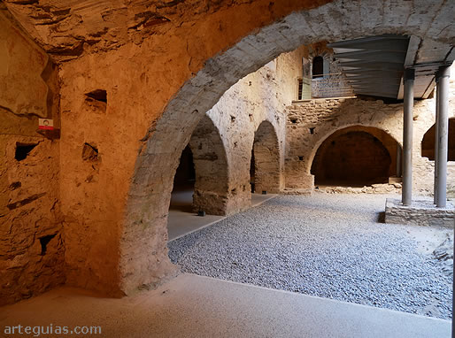 Patio del claustro inferior