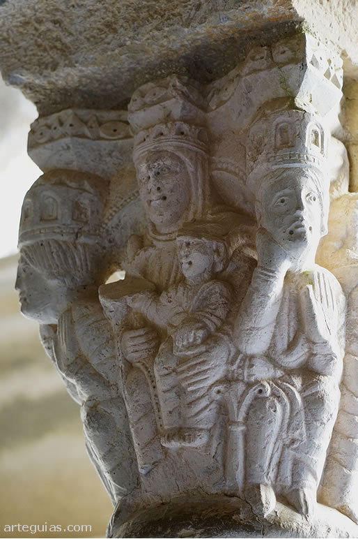 Capitel del claustro. San Pere de Rodes