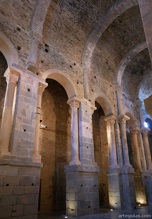 Alzado de la iglesia mon&aacute;stica