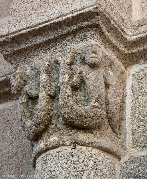 Capitel con nereidas