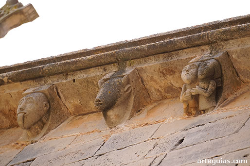 Canecillos rom&aacute;nicos
