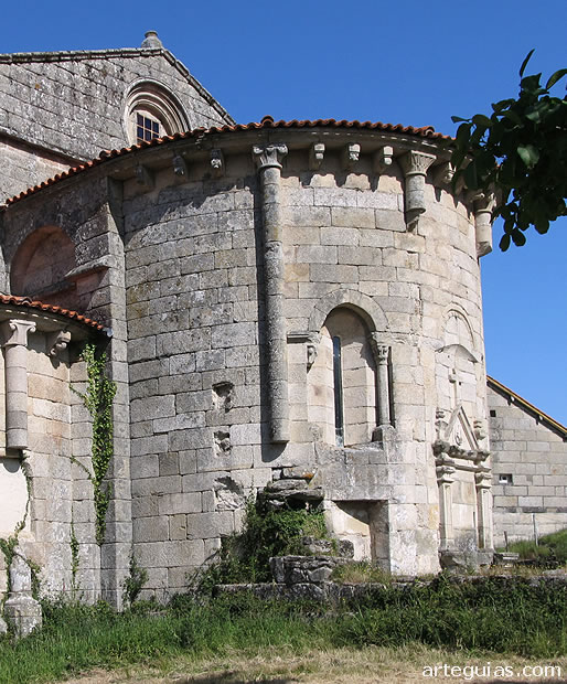 Ábside central de la iglesia de Xunqueira de Espadañedo