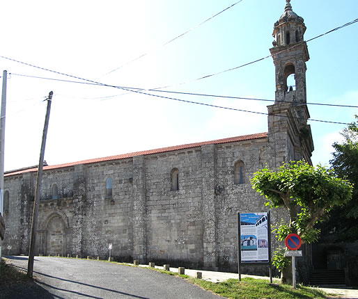 Monasterio de Xunqueira de Espadañedo: muro norte de la iglesia monástica