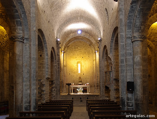 Iglesia del Monasterio de Ala&oacute;n: vista desde los pies