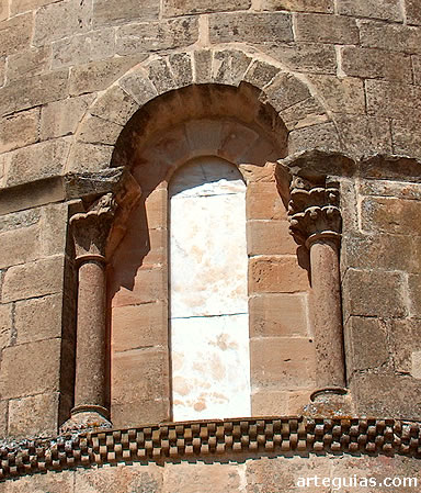 Ventanal del &aacute;bside