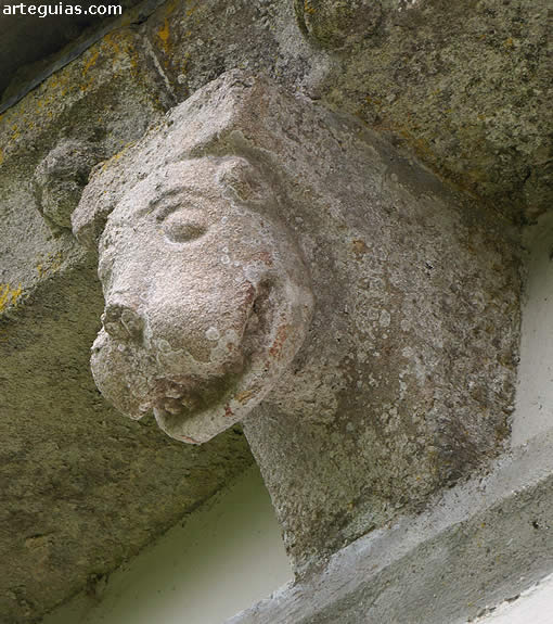 Canecillo del muro norte