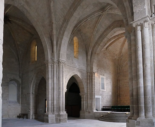 Interior de la iglesia del Monasterio de Santa Mar&iacute;a de Retuerta, Valladolid