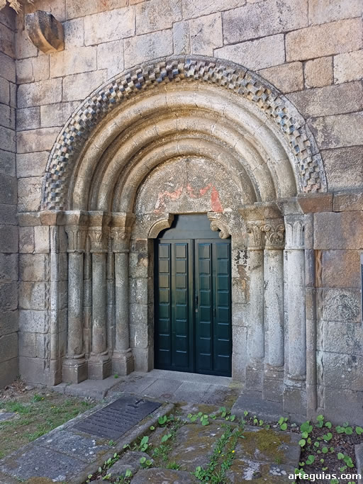 Puerta occidental