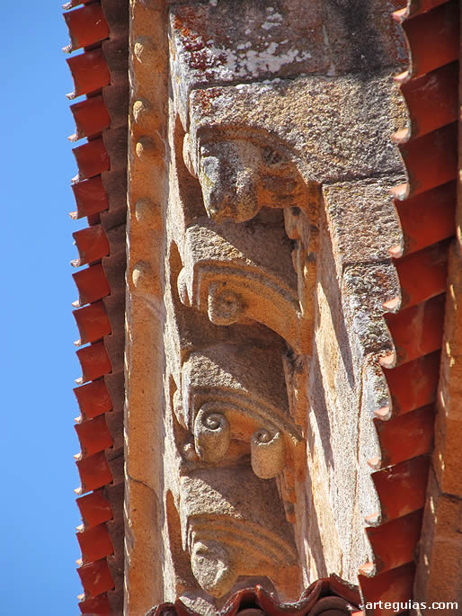 Canecillos de la cornisa