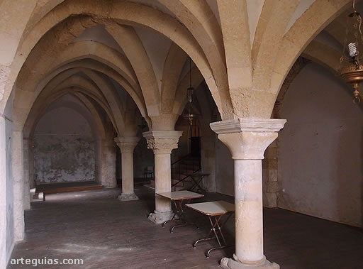 Monasterio de San Pelayo en Arenillas de San Pelayo, Palencia: sala capitular