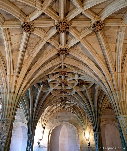 Bovedas de la sala capitular del Monasterio de Oseira