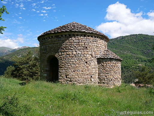 Sant Miquel de Lillet desde el sur