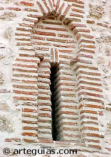Ventanal mud&eacute;jar toledano del &aacute;bside