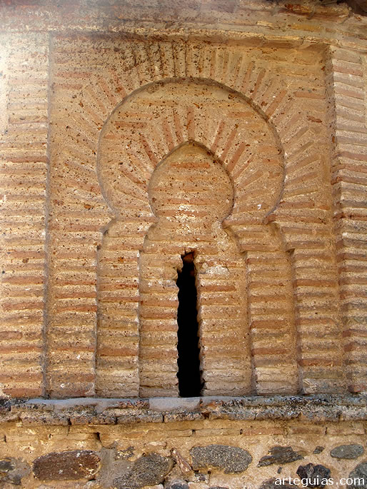 Ventanal mud&eacute;jar