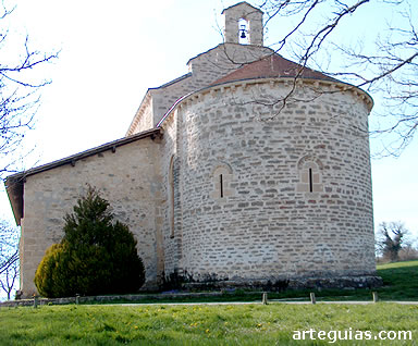 Cabeecra y muro de cierre del p&oacute;rtico