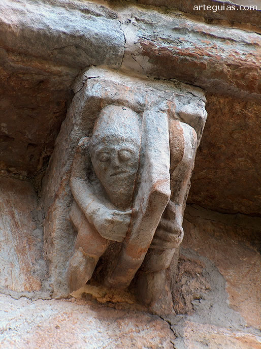 Canecillo con un arpista