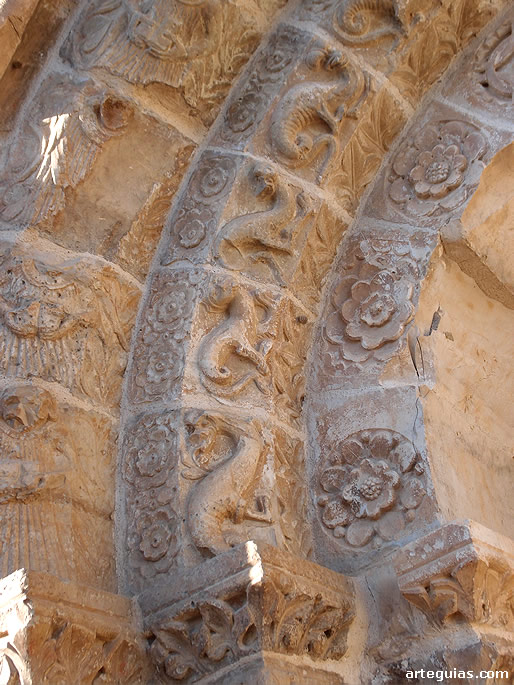 Arquivoltas de la puerta