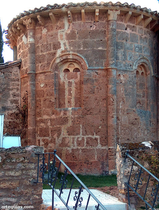 Otra perspectiva del &aacute;bside de esta iglesia