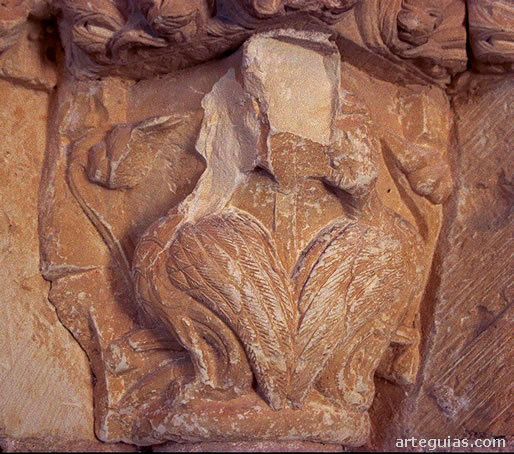 Capitel con arp&iacute;as