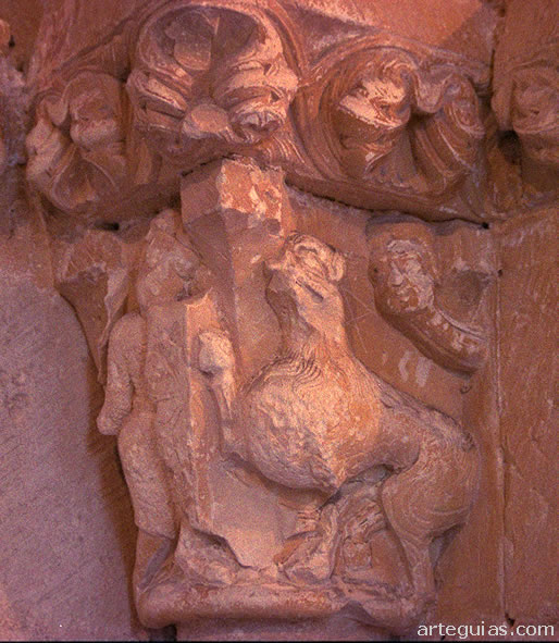 Castillejo de Mesle&oacute;n: combate entre soldado y le&oacute;n