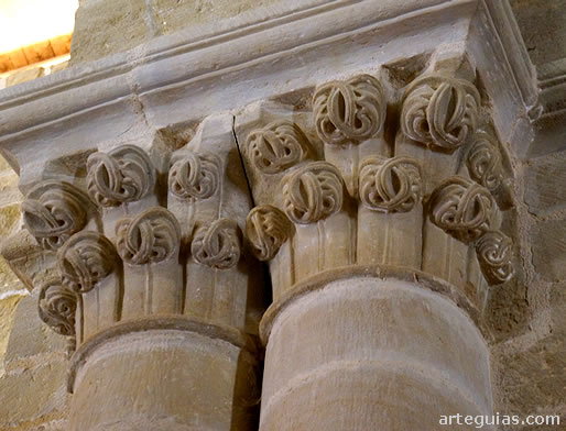 Capiteles del arco triunfal