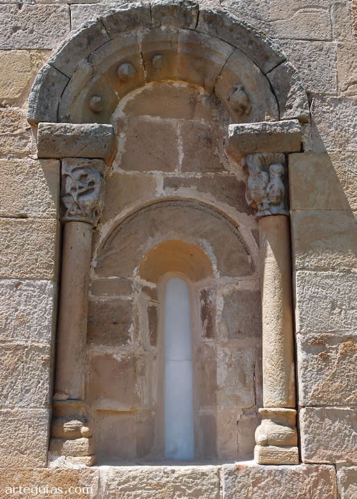 Ventanal del &aacute;bside