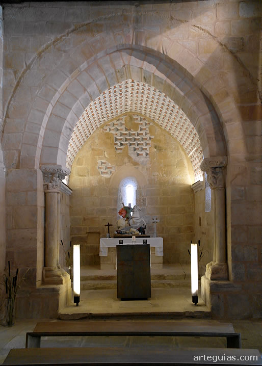 Interior de la cabecera de la iglesia de Cezura, Palencia
