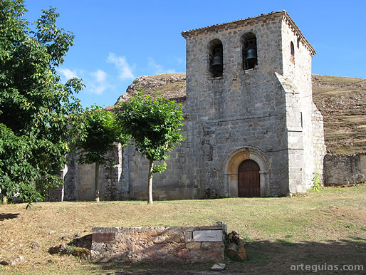 Iglesia de Fuente &Uacute;rbel (Burgos) desde el norte