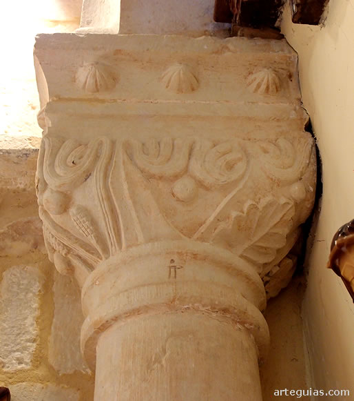 Capitel de la nave
