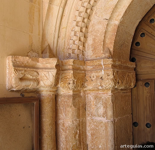 Detalle de la parte opuesta de la misma puerta