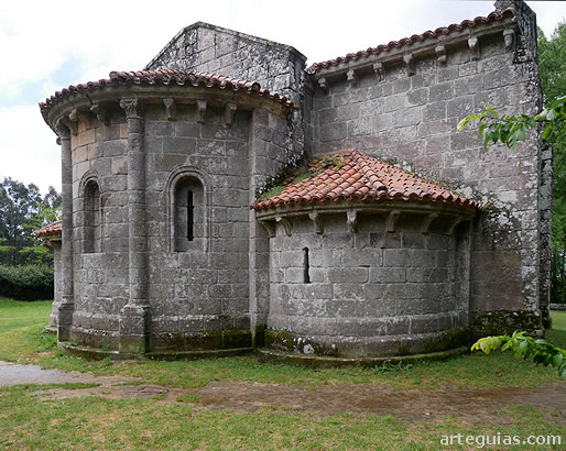 Cabecera de la iglesia de San Miguel de Breamo