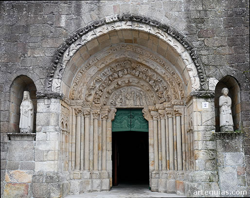 Iglesia de Santa Mar&iacute;a del Azogue de Betanzos: portada principal