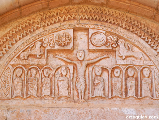 T&iacute;mpano de la puerta rom&aacute;nica