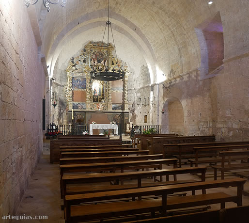 Interior de la iglesia de Santa Mar&iacute;a de Siurana