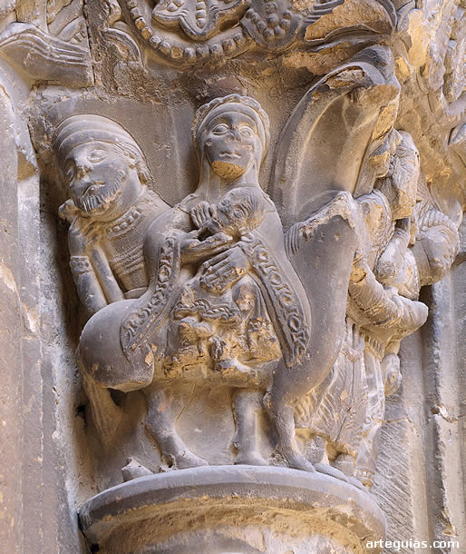 Portada: capitel con la Huida a Egipto