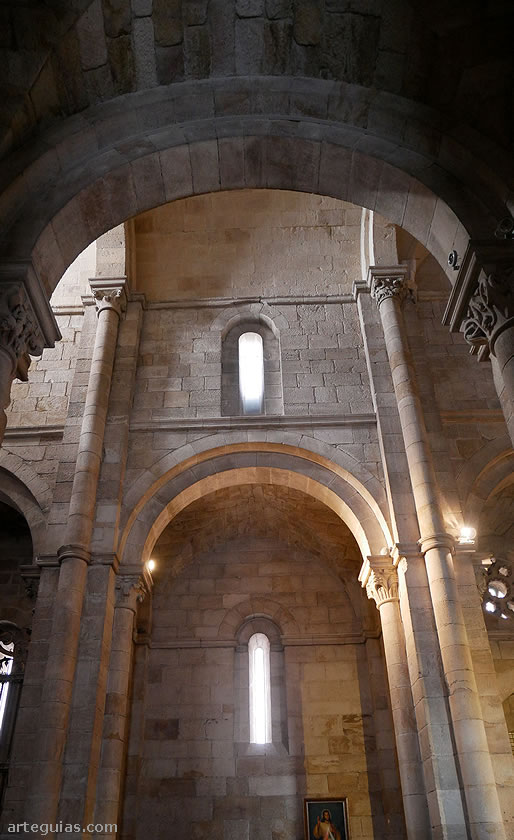 Alzado de la nave central de la la iglesia de Santiago del Burgo de Zamora