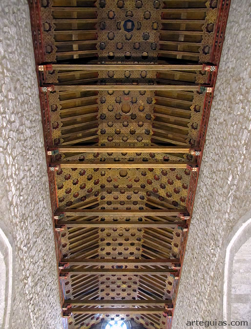 Cubierta de madera mud&eacute;jar