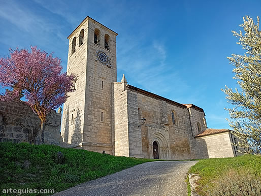 Iglesia de Susinos del P&aacute;ramo desde el suroeste